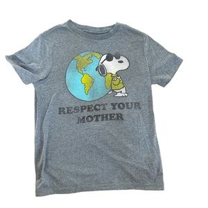 snoopy t shirt